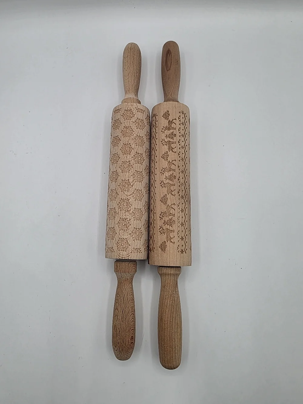 Engraved Wooden Rolling Pin  Snowflake Reindeer Pastry Embossing Tool Cookie 2